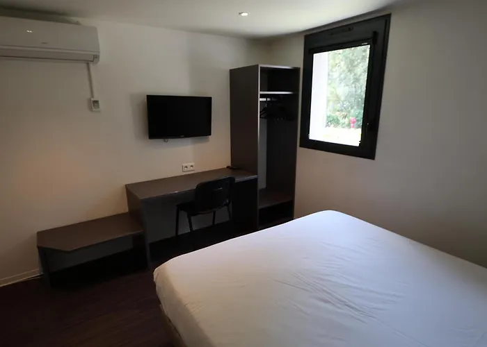 Brit Euromédecine Hotel 2*