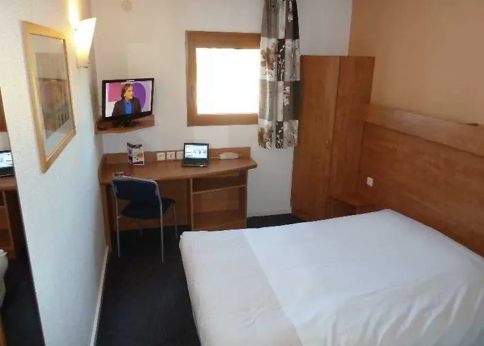 Brit Euromédecine Hotel 2*